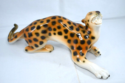 Royal dux figure leopard - figure,