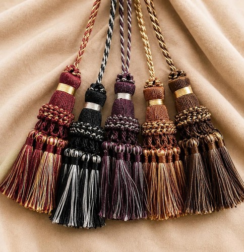 Decorative key tassels - ,,