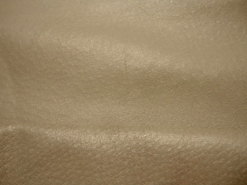 Yellow gold pigskin - gold, leather