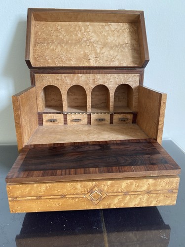Burr walnut writing slope - burr,