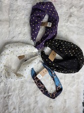 Magnetic neck scarves with - neck,
