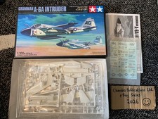 Tamiya 1/100 A-6A Intruder -