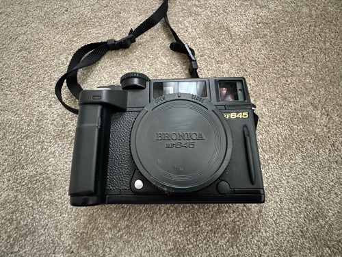 Bronica rf645 medium format - bronica,