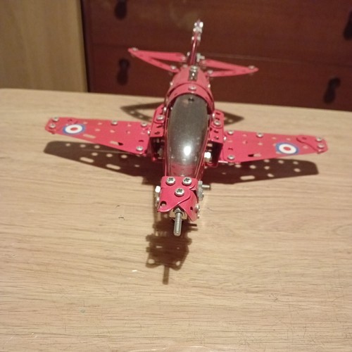 Red arrows model - red, up