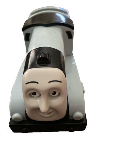 Thomas the tank - tank, plastic