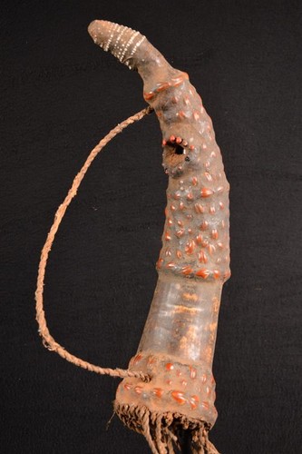 Primitive african bamum - african,
