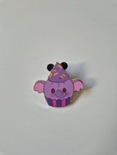Disney Munchlings pins - Series 4 - Lumpy the Heffalump Cupcake - New