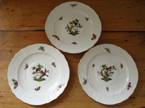 Herend rothschild bird - herend, side