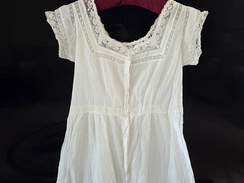 Victorian white cotton - victorian?,