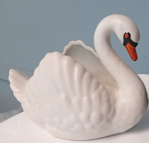 Dartmouth devon pottery swan - swan,