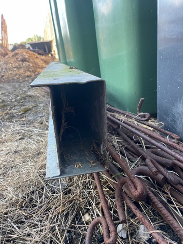 Galvanised metal lintel - metal, 2700