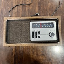 Vintage Zenith Wood Grain AM