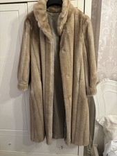 Vintage Astraka Of London Full