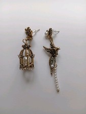 Unusual Vintage Style Bird And