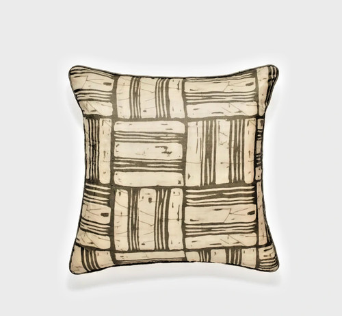 Oka taika 100 silk cushion - taika, 100%
