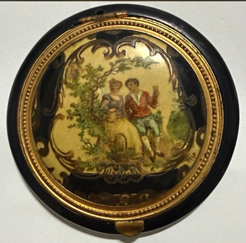 Vintage round hinged powder - hinged,