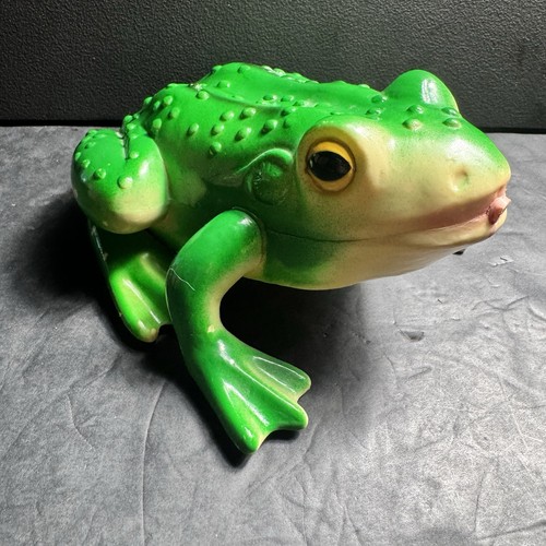 Vintage animated singing frog - singing,