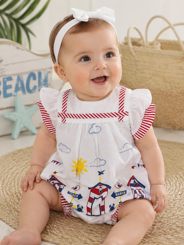 Baby girls beach - baby, hut