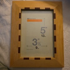 80s Vtg BOOTS Solid Wooden Inlayed Handcrafted 2 Toned Photo Frame  7"x5" 9x13cm