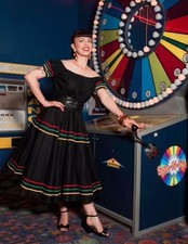 vintage 50s style Mexican patio black full circle skirt rockabilly retro