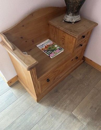 Telephone table chair - table/,