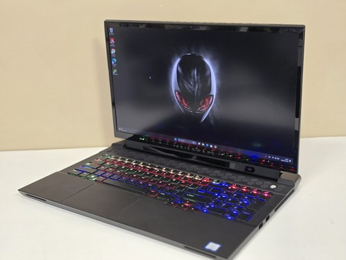 Alienware m17 9980hk - m17, r2