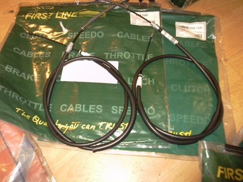 Pair rear handbrake - cables, for