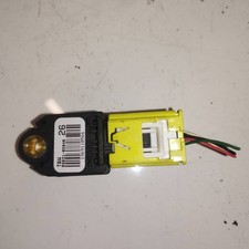 8983105040 ECU 89831-05040 Toyota Avensis DE1819268-94