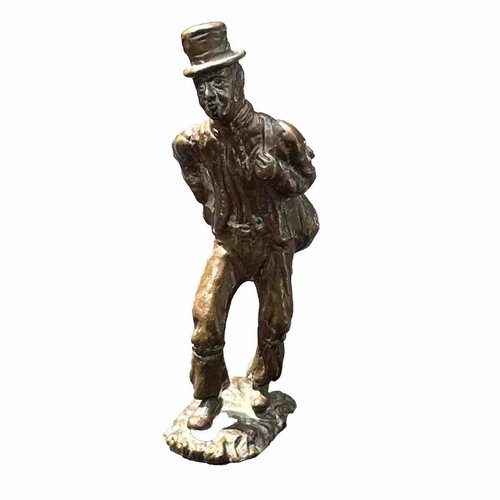 Victorian bronze figurine rich - bronze,
