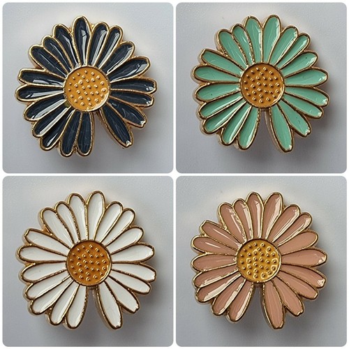 Luxury daisy metal and enamel - and,