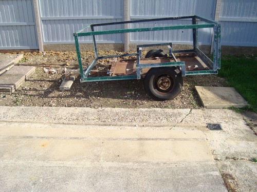 Heavy duty trailer chassis