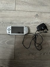 Sony PSP Slim & Lite 2000