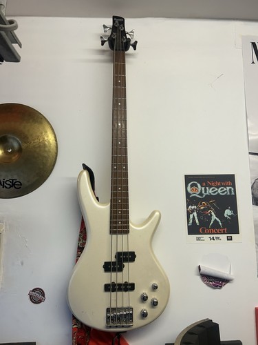 Ibanez gsr200 gio - ibanez,