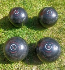 Set  Of  4 Almark Crusader