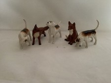 BESWICK FOX (2) AND HOUNDS (3)