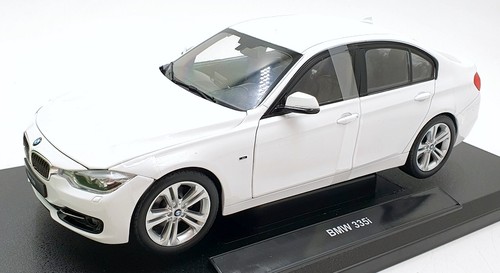 Welly scale diecast - 1/18,