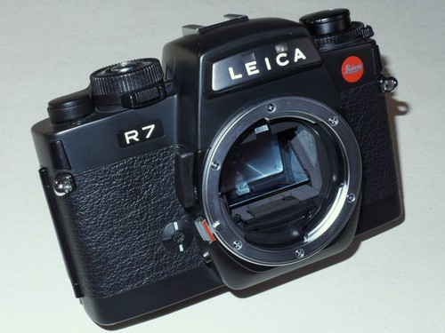 Leica black very - r7,