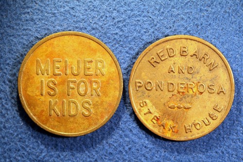 Pair kiddie ride - of,