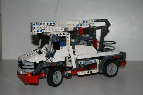 Lego 8071 bucket truck - 8071,