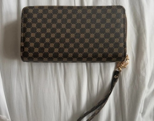 Big brown purse - big,