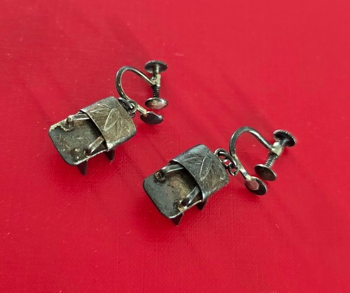 Vintage screw back - screw,
