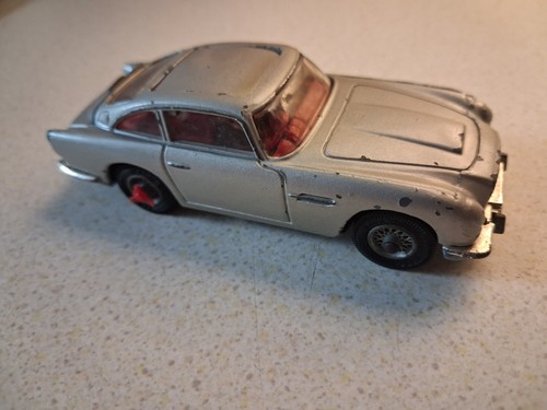 Corgi james bond aston - corgi, martin