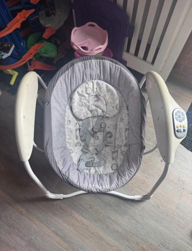 Graco rocking chair - rocking,