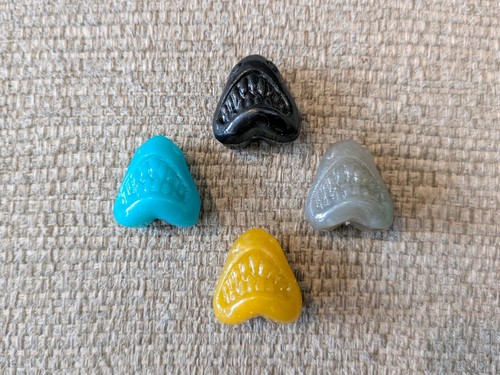 Vintage gogos crazy bones - vintage,