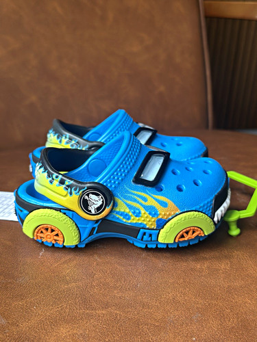 Crocs classic monster - classic, i
