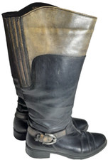 MANAS Design  Black Leather