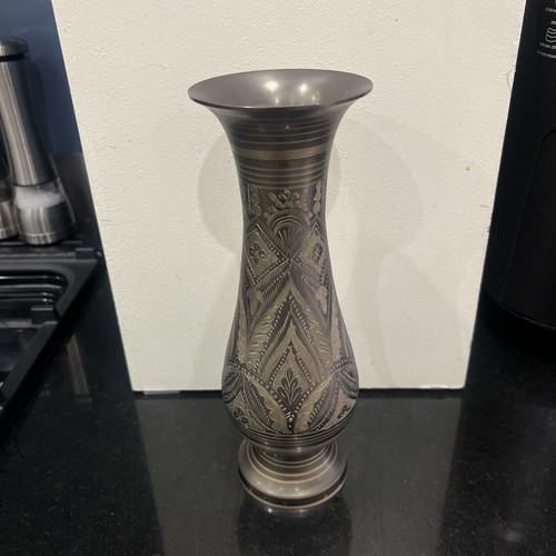 Vintage engraved metal - metal,