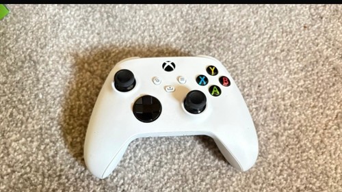 Xbox series console - s,