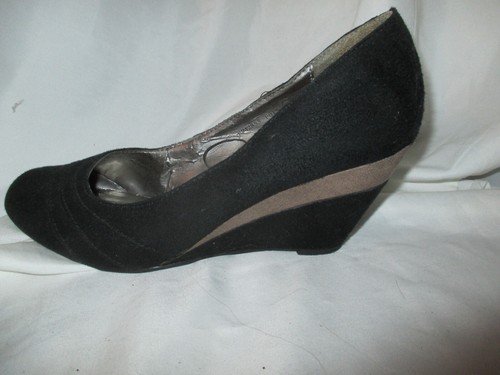 Black tan suede wedge - &,