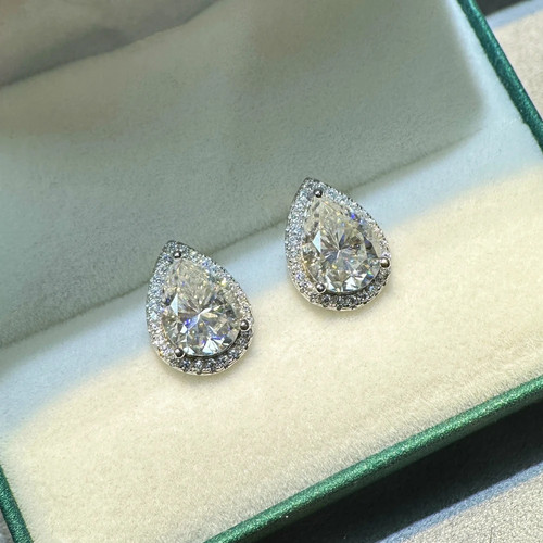 6ct pear cut - 3.6ct, lab‑created